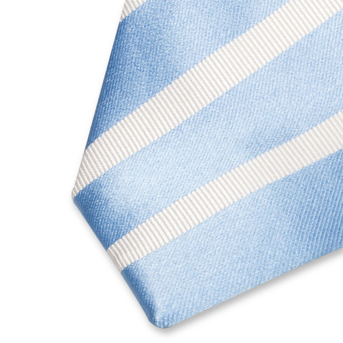 Satijn lichtblauwe stropdas met witte strepen (2)